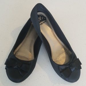 Pretty Black Bow flats